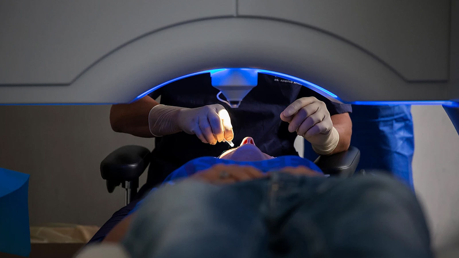 FemtoLasik - Vista Vision Group - Eye Clinics - Italian Network